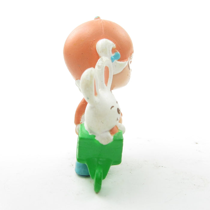 Apricot with Hopsalot in a Wheelbarrow Strawberry Shortcake miniature figurine