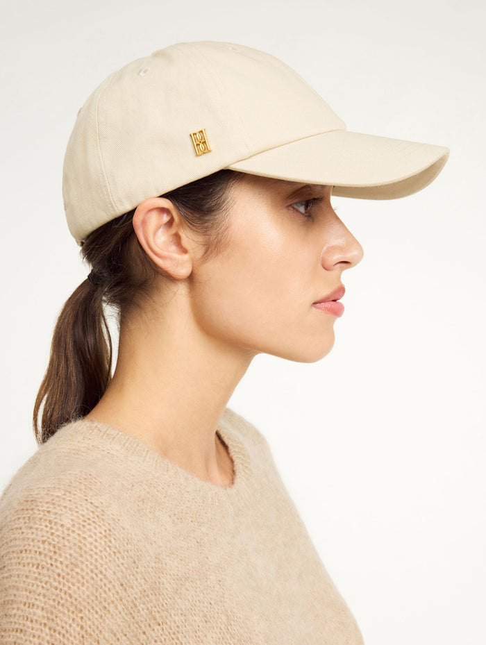 Aubriela Cotton Cap in Oyster Grey
