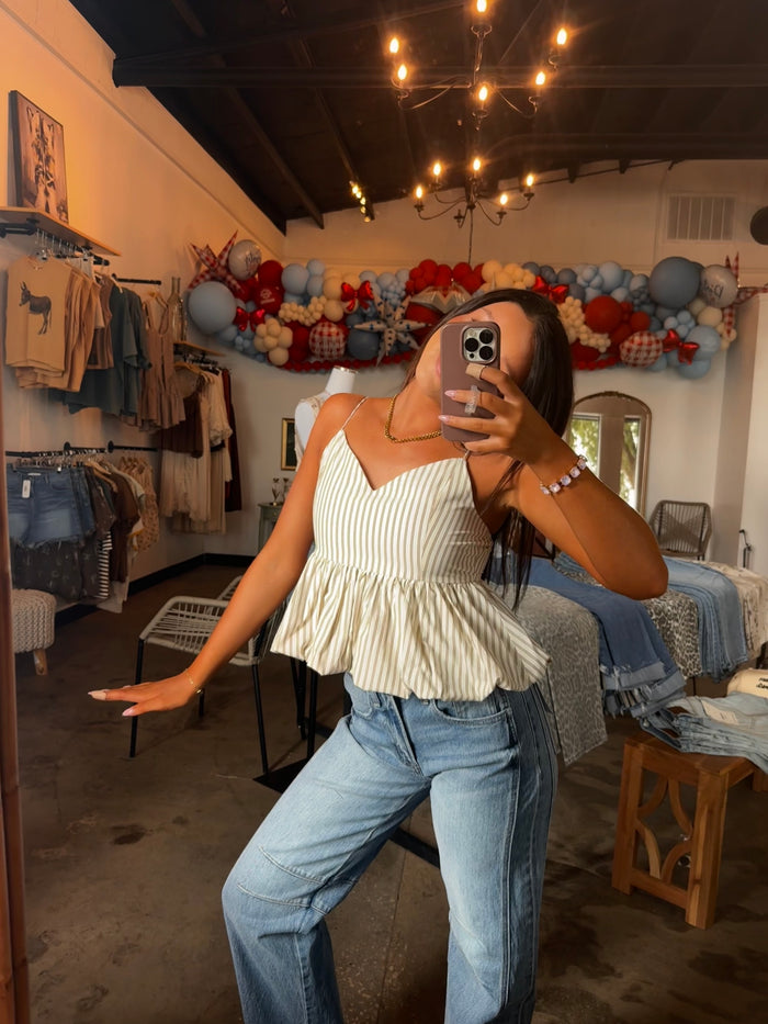 Beachy Balloon Bottom Top