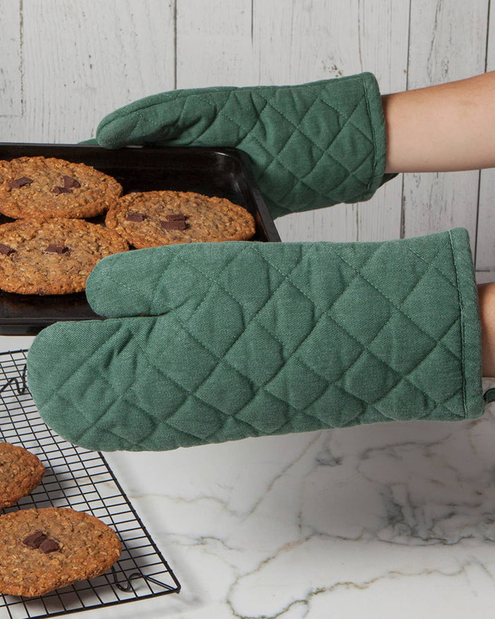 Danica Heirloom, Stonewash Oven Mitt, Jade Green