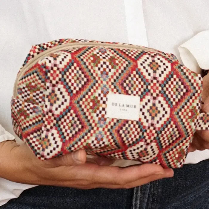 De La Mur Lines - Squared Makeup Bag in Otto Geometric Jacquard
