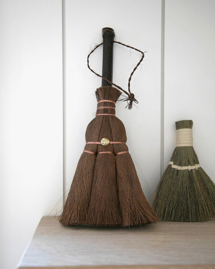 Fodory, Large Table Palm Broom with Handle