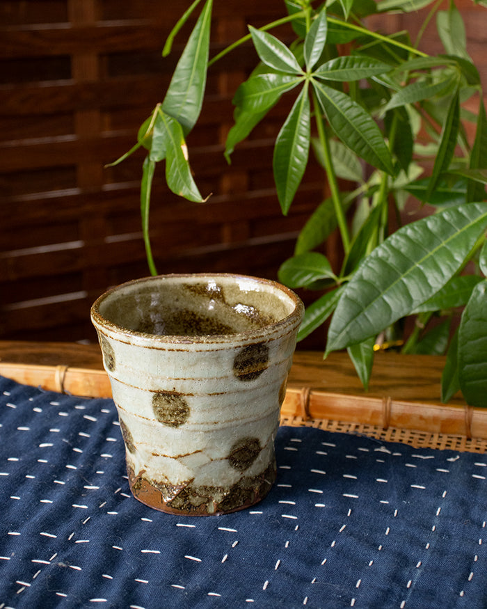 Free Cup, Bisque, Dots