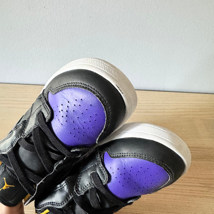 Nike / Jordan / J2