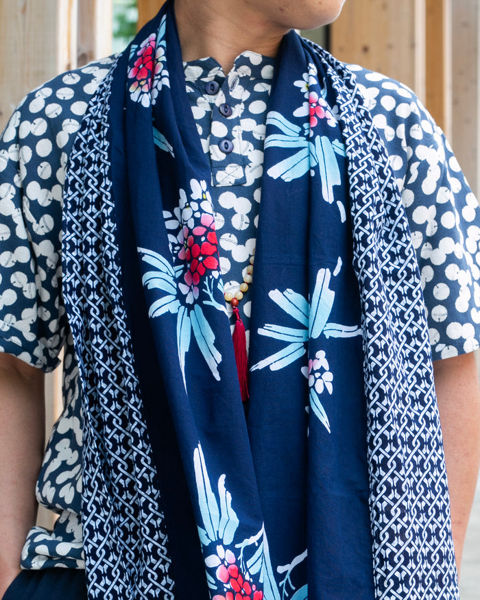 Kiriko Original Scarf, Split Yukata, Wide, Navy with Shima and Red Hydrangeas