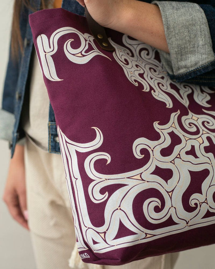Kiriko Original Tote, Canvas, Burgundy Ainu