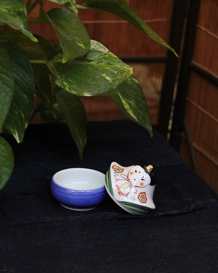 Kouraku Kiln Bowl with Lid, Girl's Day Emperor