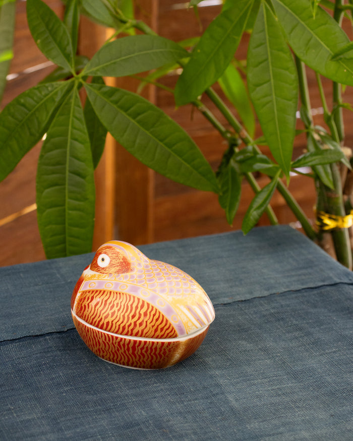 Kouraku Kiln Bowl with Lid, Oshidori, Female