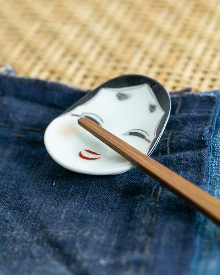Kouraku Kiln Chopstick Rest, Ofuku-san