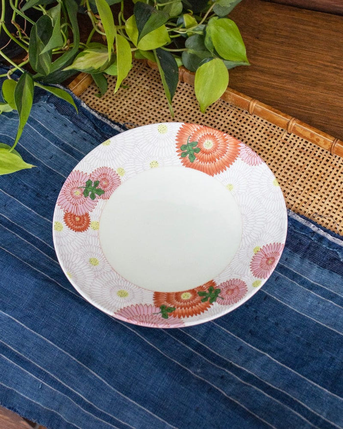 Kouraku Kiln Plate, Chrysanthemum