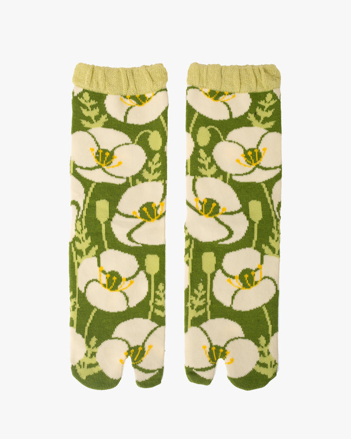 Kurochiku, Tabi Socks, Crew, Green with White and Yellow Flowers- S/M