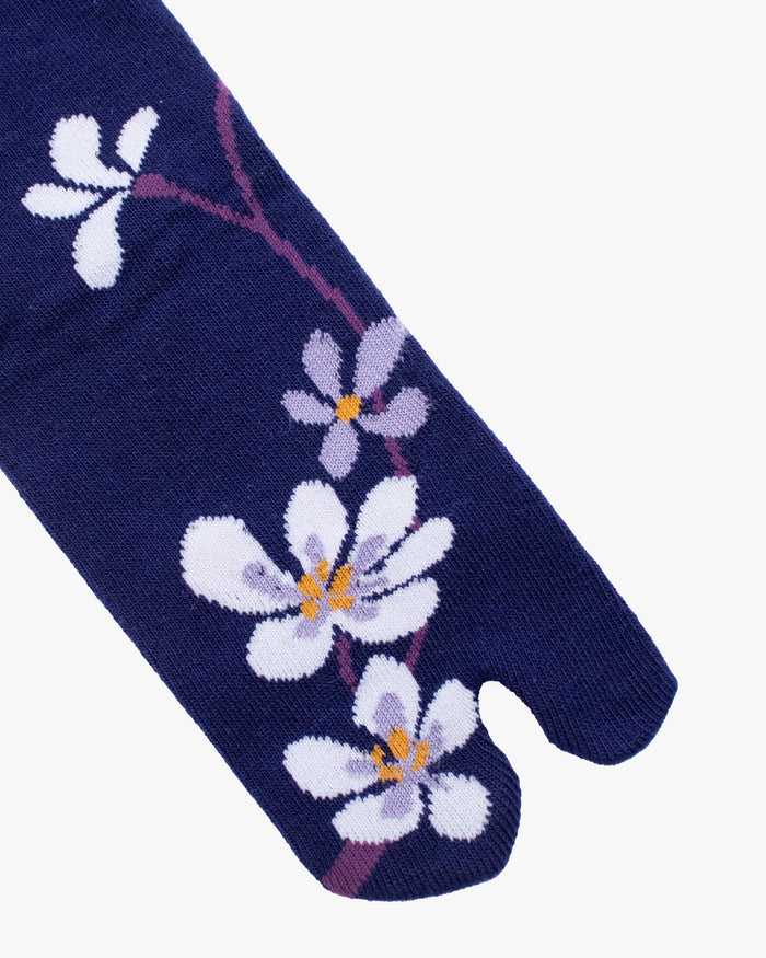 Kurochiku, Tabi Socks, Crew,Purple with Lavender and Yellow Flowers (S/M)