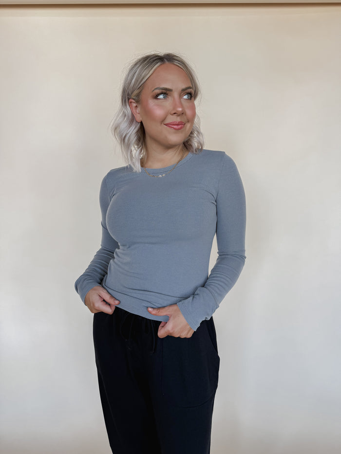 Long Sleeve Basic in Blue