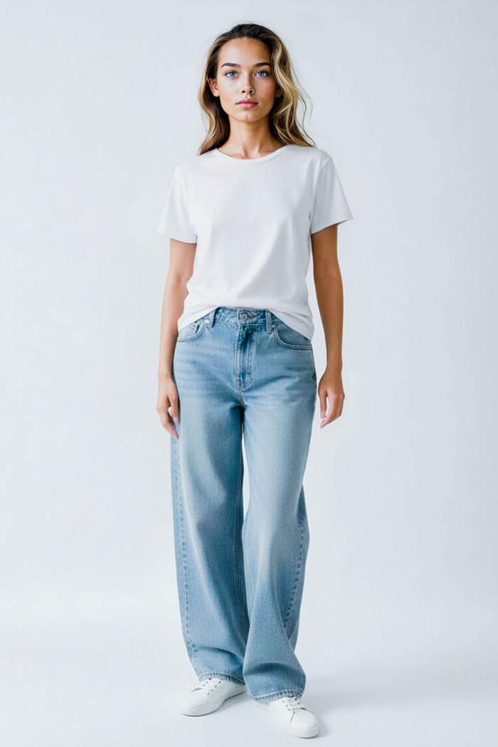 Low-Rise Wide-Leg Jeans