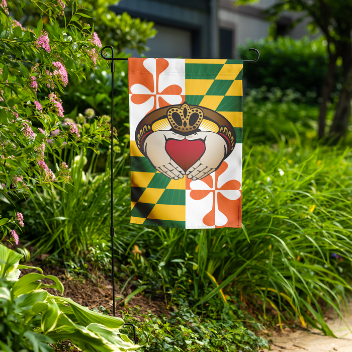 Maryland_flag_Irish_Claddagh_Garden_Fla_Lifestyle_Mockup.png
