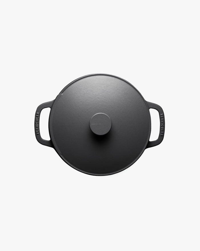 Oven Pot 2.0, Vermicular, Round Knob Lid & Lid Stand, Matte Black, 18cm