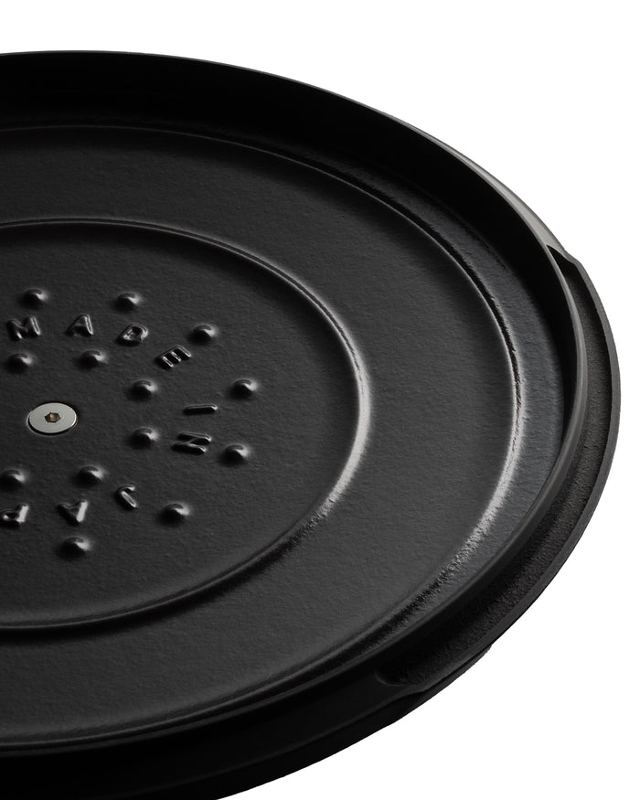 Oven Pot 2.0, Vermicular, Round Knob Lid & Lid Stand, Matte Black, 18cm