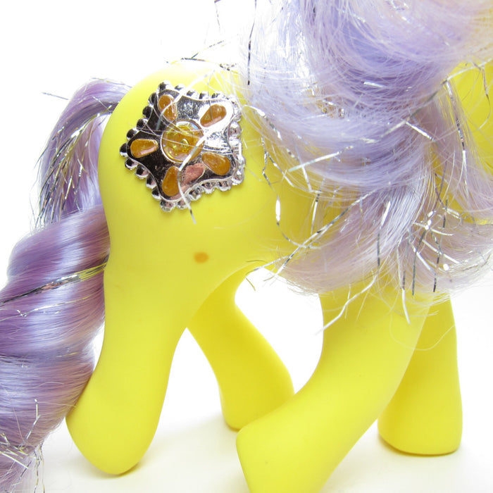 Orange spot on Princess Starburst Amber My Little Pony