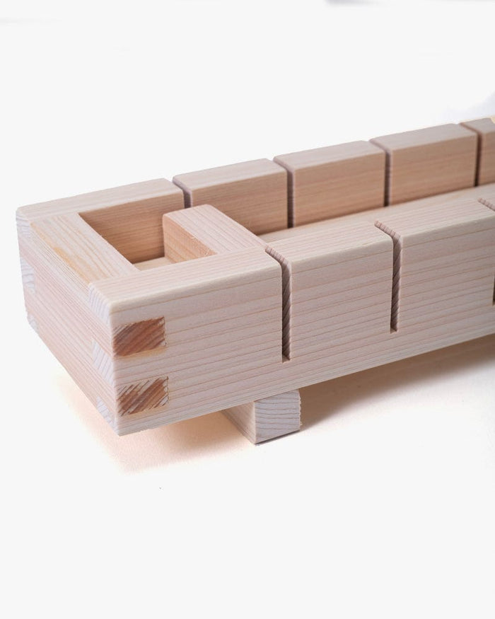 Rice Mold, Yamaichi, Seven Sections