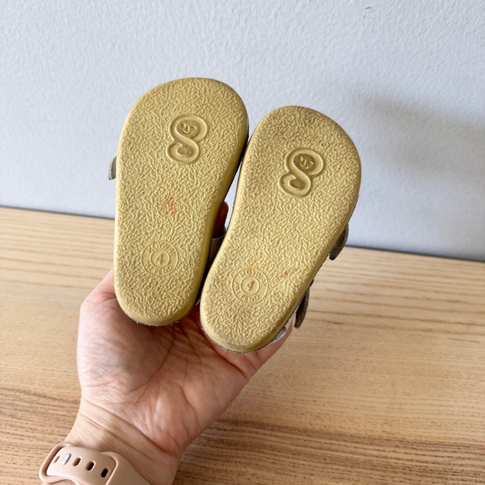 Salt Water / Sandals / US4