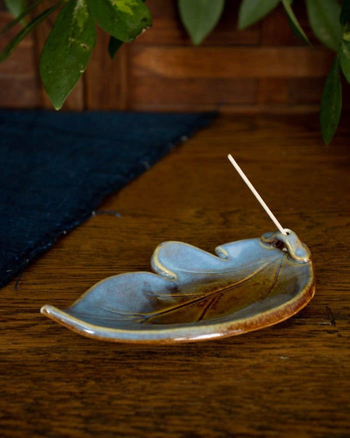 Shoyeido Incense Holder, Leaf, Denim
