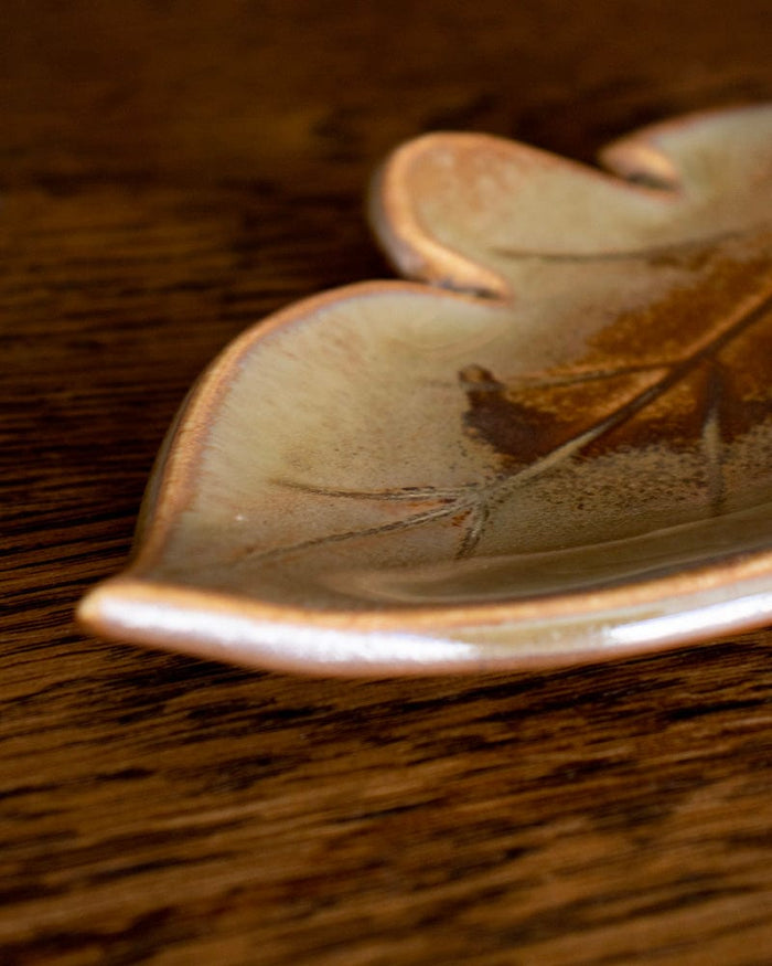 Shoyeido Incense Holder, Leaf, Desert Sage