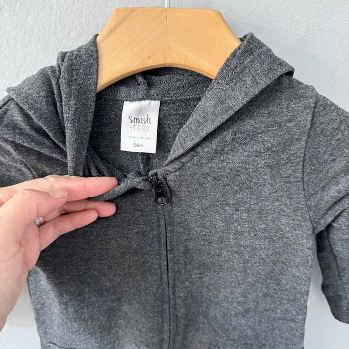 Smash + Tess / Charcoal grey crew romper / 3-6M
